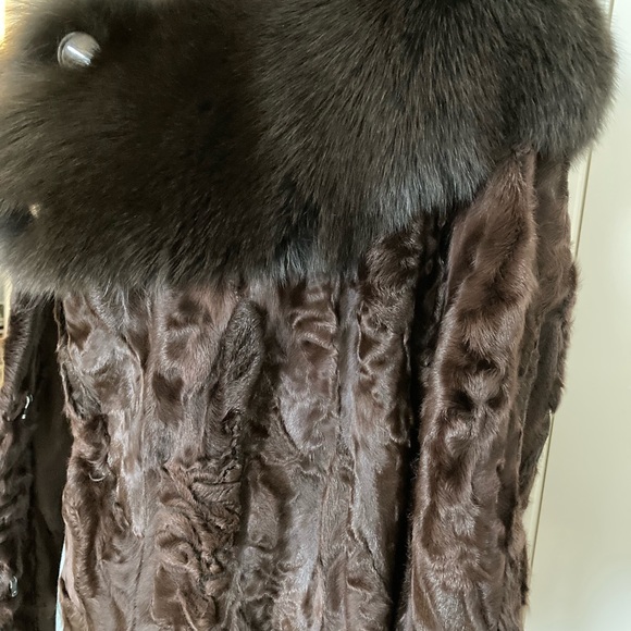 MalaMati Italian real fur jacket size 44 (8-10) chocolate brown colour. - Picture 8 of 9